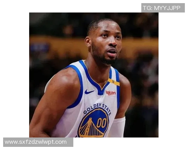 勇士艰难逆转雄鹿，三大亮点一处隐忧尽显团队进步